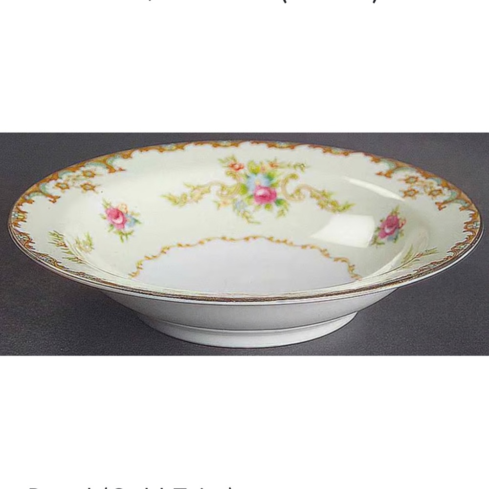 4 mini bowls vintage Regal by Sango Japan